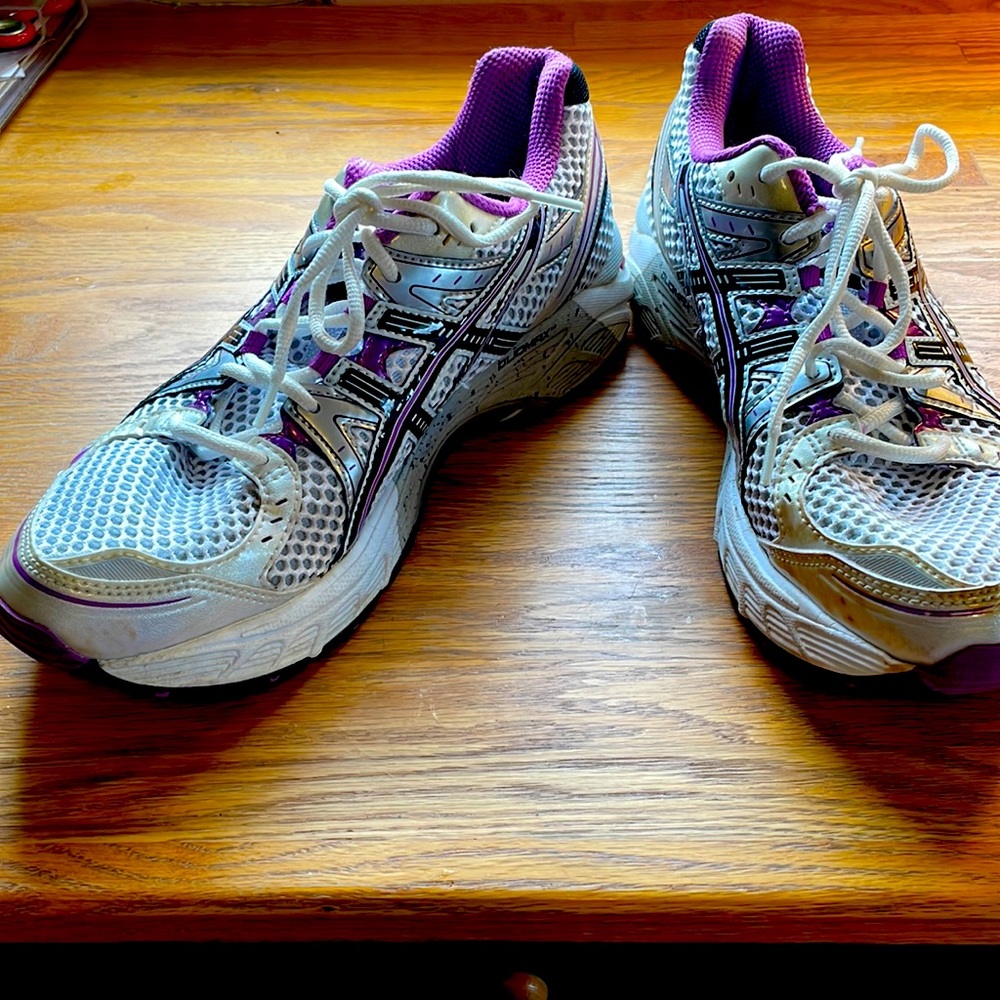 ASICS Mens running shoes